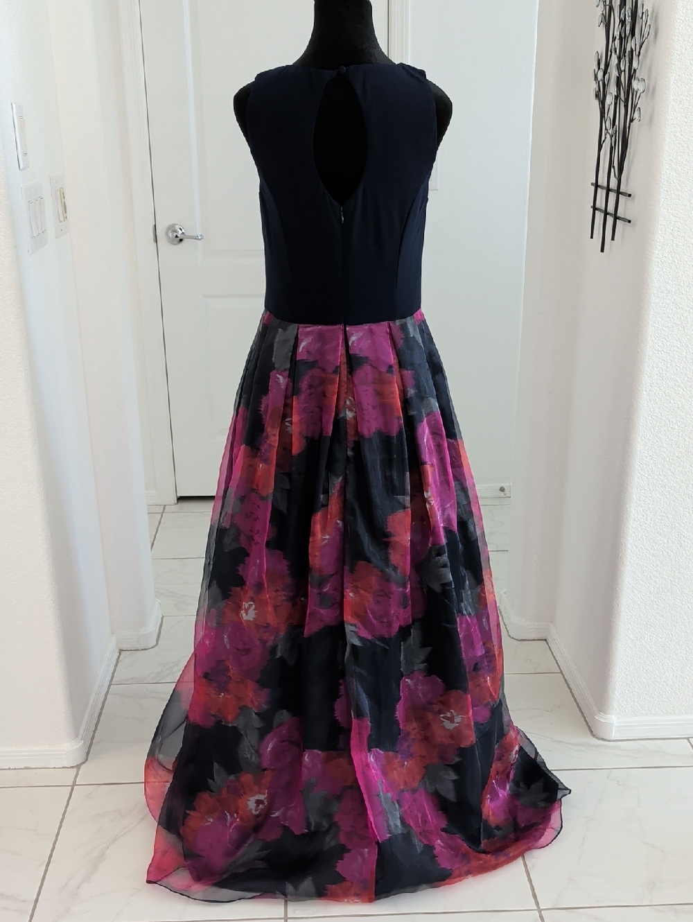Eliza J Epanoui Gown Navy Blue Bodice Floral Organza Bottom Pockets 6 8 10 M - Picture 6 of 16